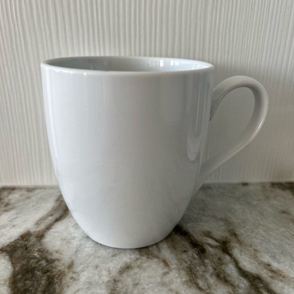 Home Kitchen Crate&Barrel Coffee/ Tea Mugs - Picture 2 of 8